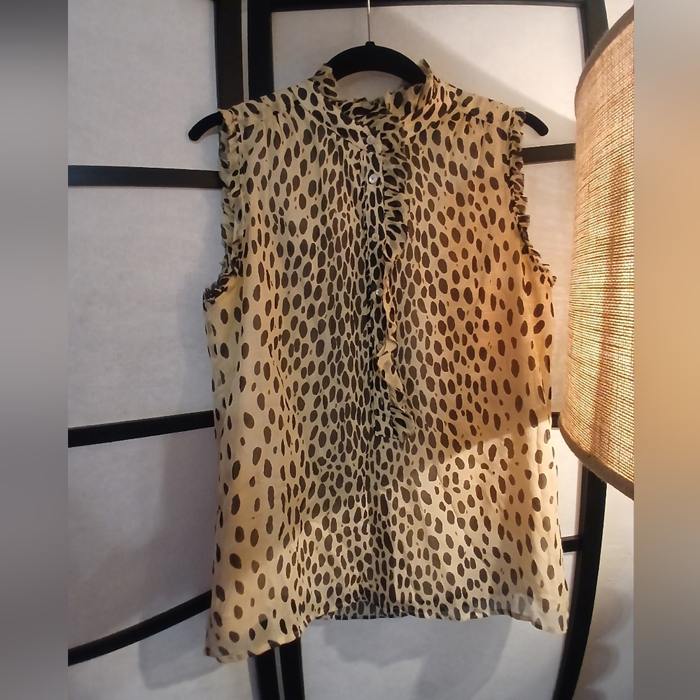 Sleeveless Blouse